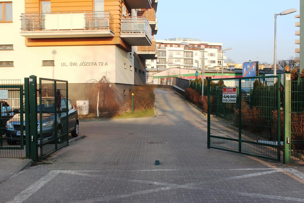 Apartament Jozefa Торунь Экстерьер фото